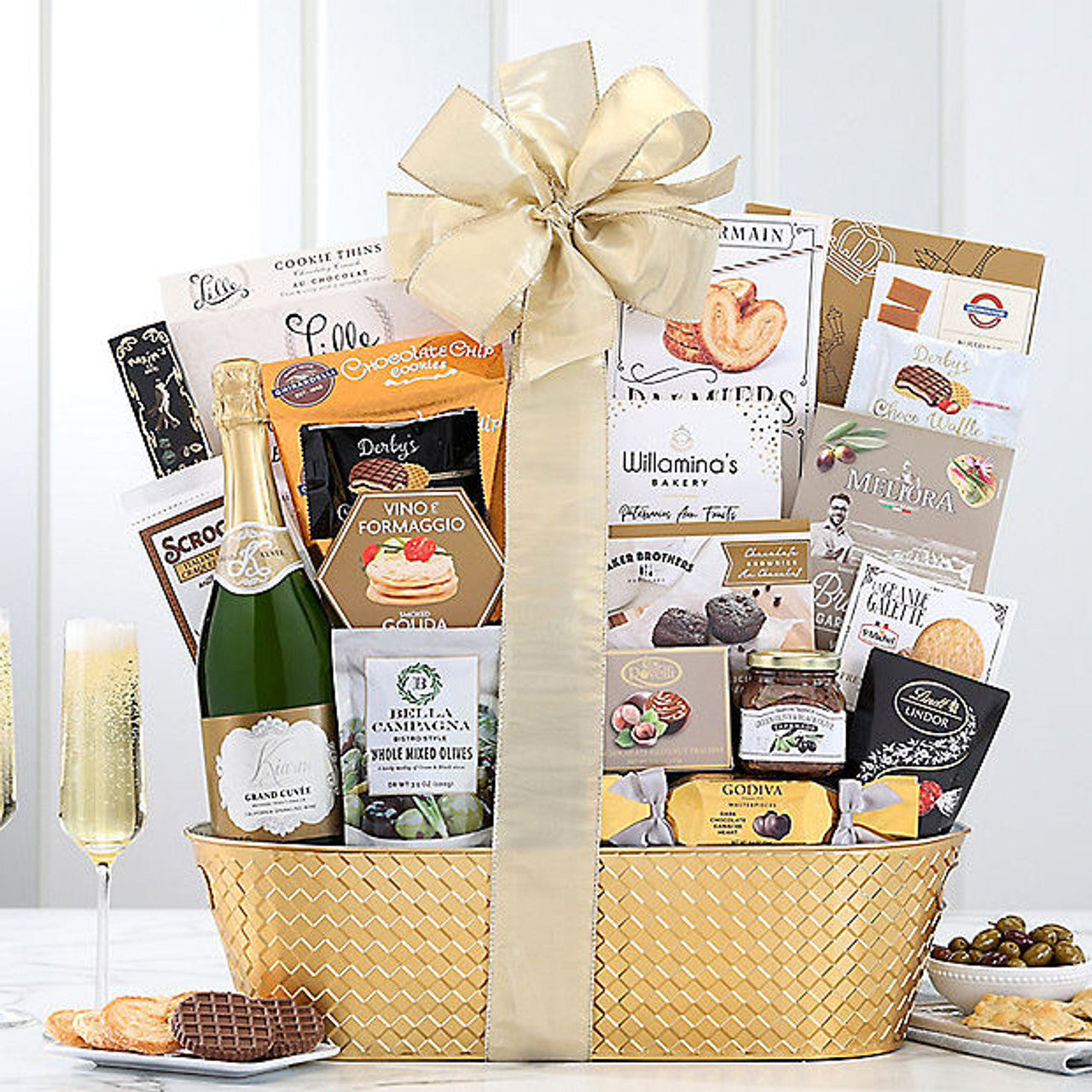 Sparkling Surprise: Goumet Mixed Treats & Champagne Gift Basket